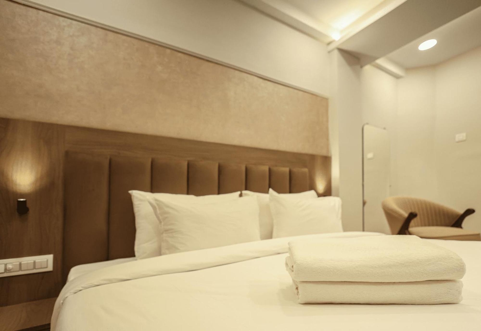 Arjun - A Boutique Hotel Haridwār Exteriör bild